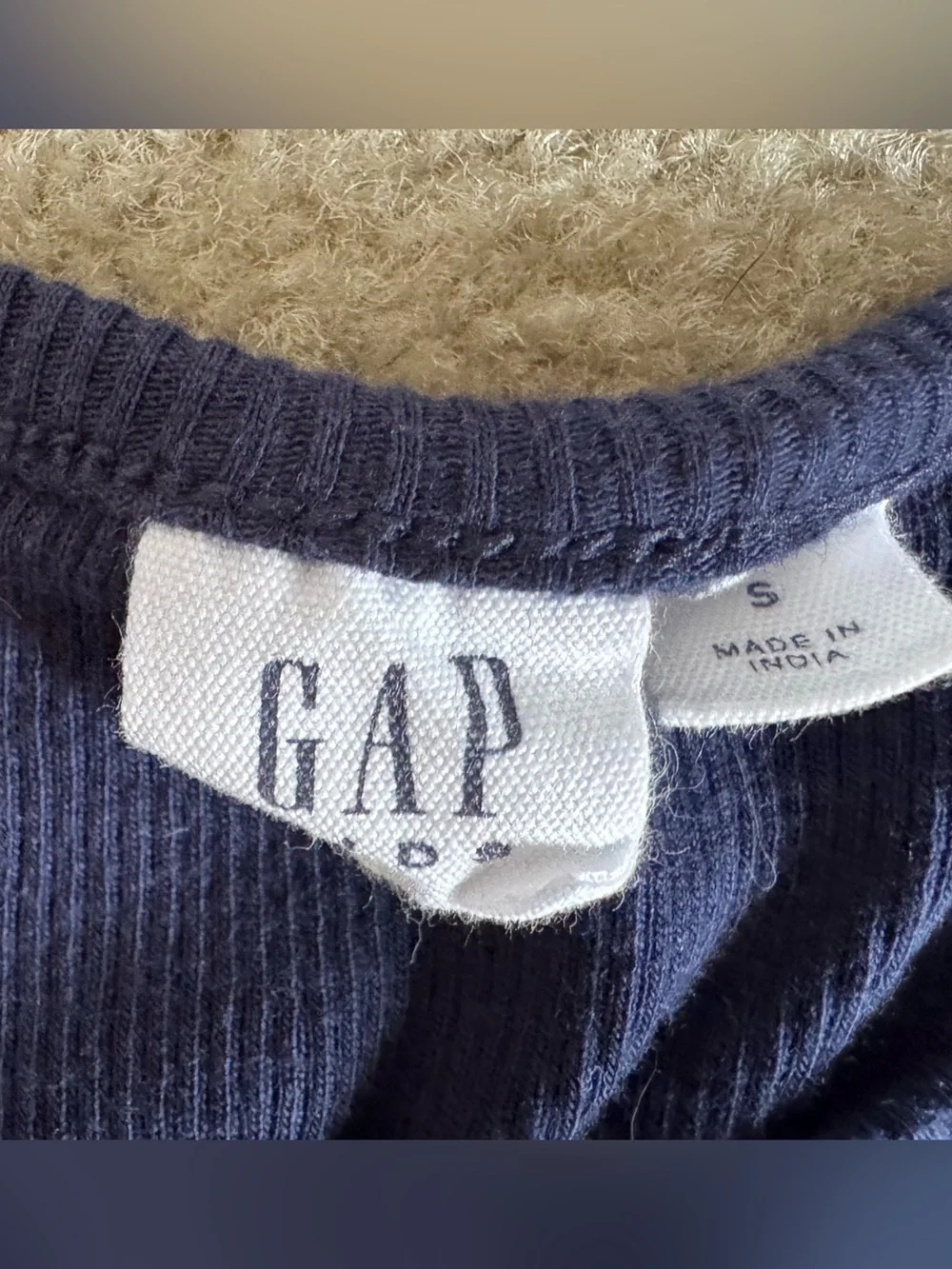 GAP Sz S (6/7) Navy Ribbed Knit Top